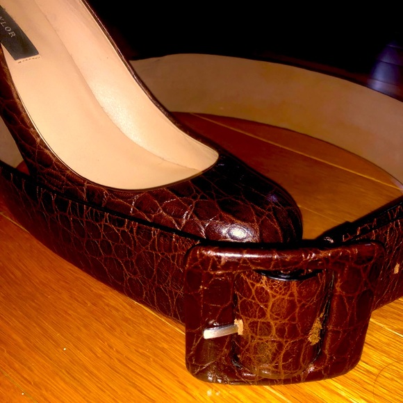 Ann Taylor chocolate brown leather belt - Picture 3 of 3